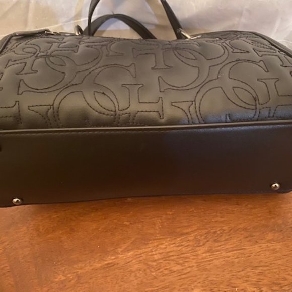 G Lux by Guess Embossed handbag, with gray hardware - Picture 12 of 13